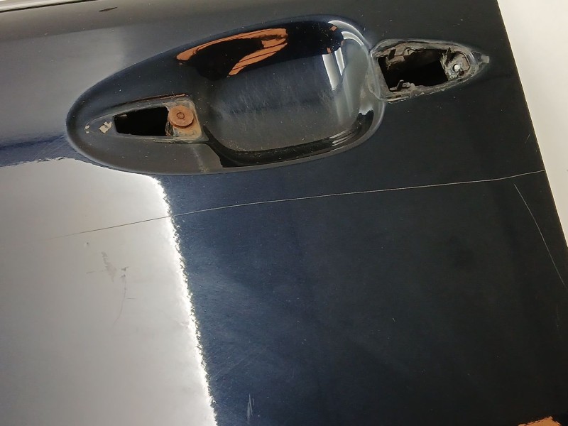 Recambio de puerta delantera izquierda para lexus is ii (_e2_) 220d (ale20) referencia OEM IAM 6700253050  