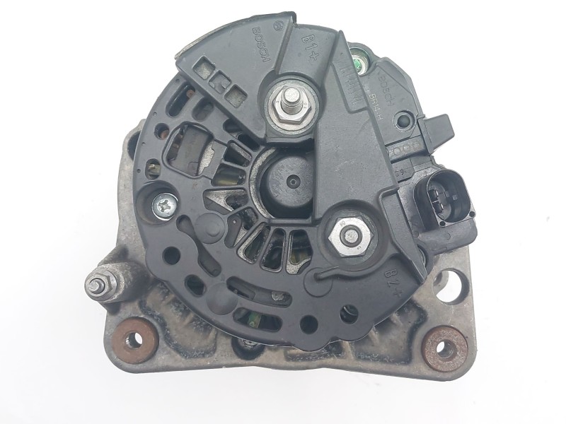 Recambio de alternador para audi a1 (8x1, 8xk) 1.6 tdi referencia OEM IAM 0986041490  