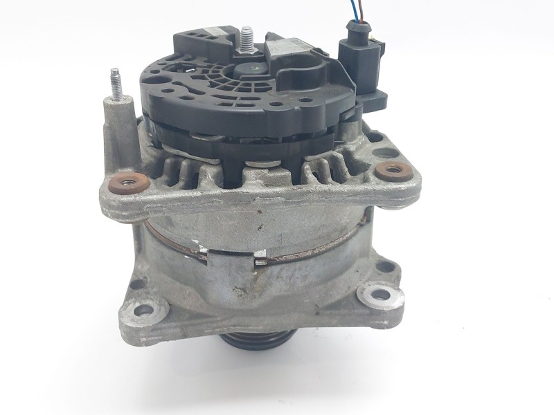 Recambio de alternador para seat ibiza iii (6l1) 1.9 tdi referencia OEM IAM 038903023L  
