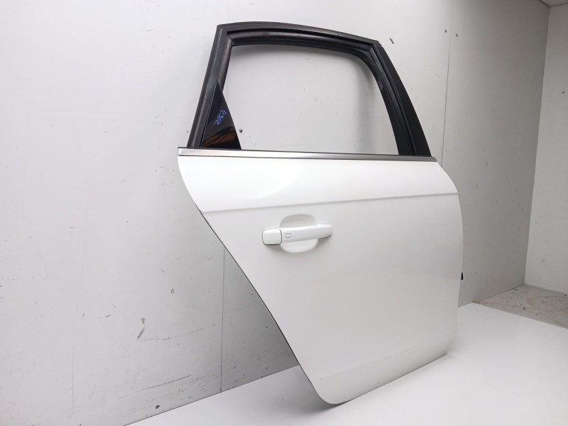 Recambio de puerta trasera izquierda para audi a4 b8 (8k2) 2.0 tdi referencia OEM IAM   