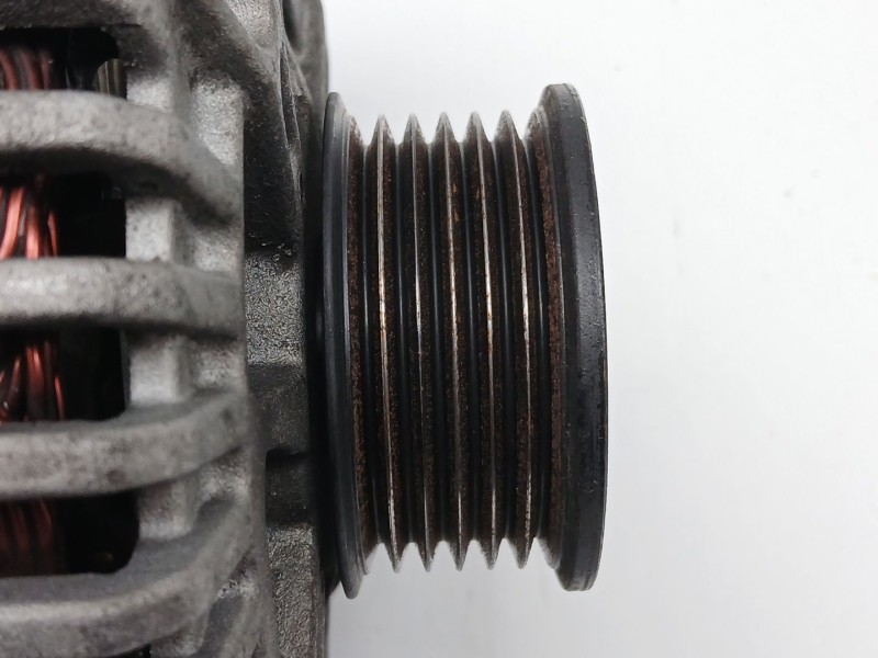 Recambio de alternador para bmw 3 (e90) 330 xd referencia OEM IAM 12318517262  