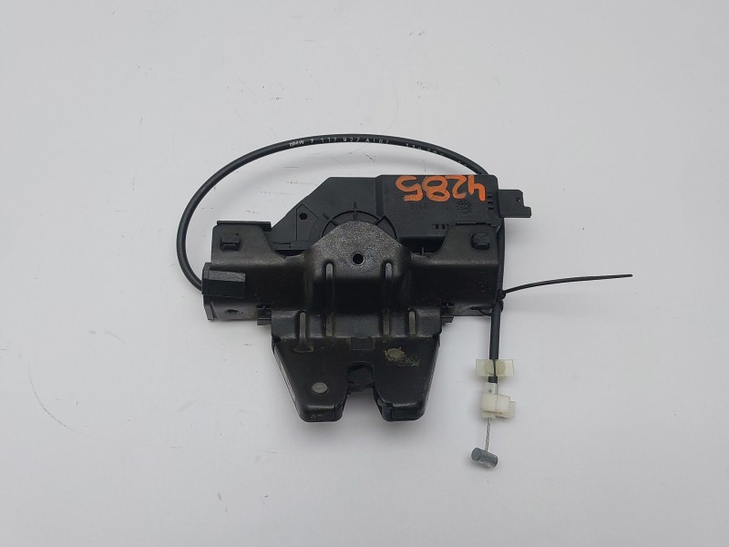 Recambio de cerradura maletero / porton para bmw 3 (e90) 330 xd referencia OEM IAM 8196401  