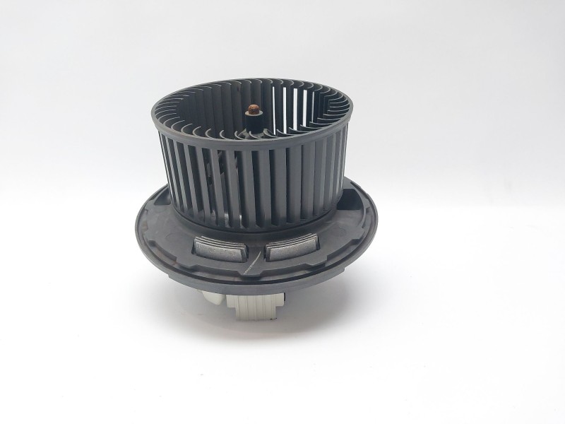 Recambio de motor calefaccion para bmw 3 (e90) 330 xd referencia OEM IAM 985466N  