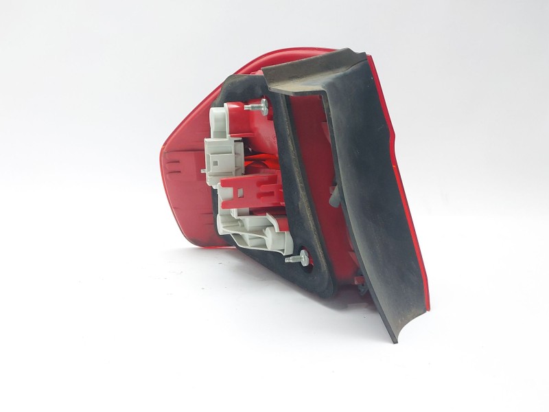 Recambio de piloto trasero derecho para bmw 3 (e90) 330 xd referencia OEM IAM 276302  