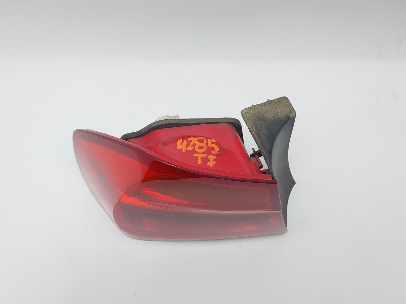 Recambio de piloto trasero izquierdo para bmw 3 (e90) 330 xd referencia OEM IAM 276301  