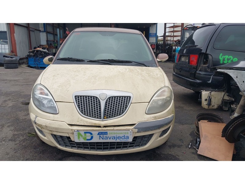 lancia ypsilon (843_) del año 2003