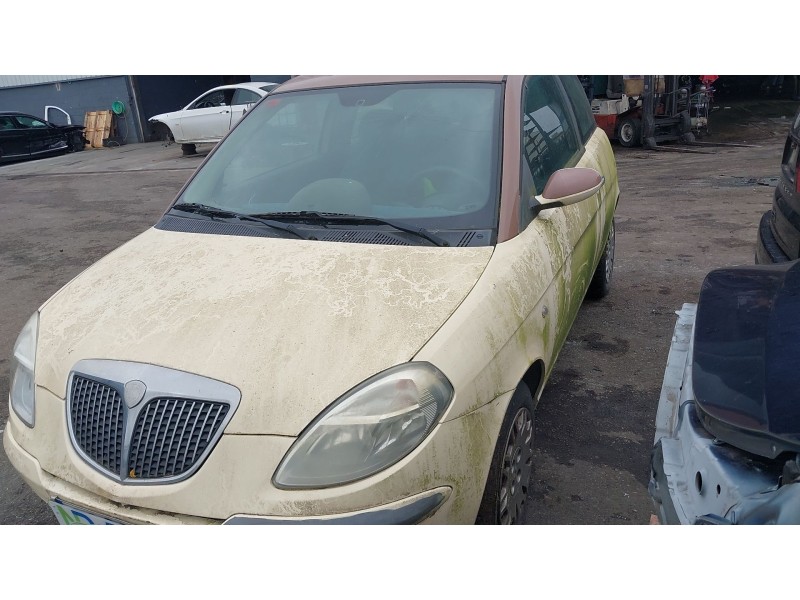 lancia ypsilon (843_) del año 2003