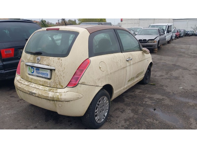 lancia ypsilon (843_) del año 2003