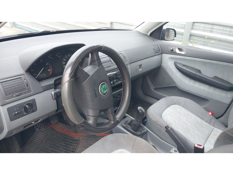 skoda fabia i combi (6y5) del año 2001