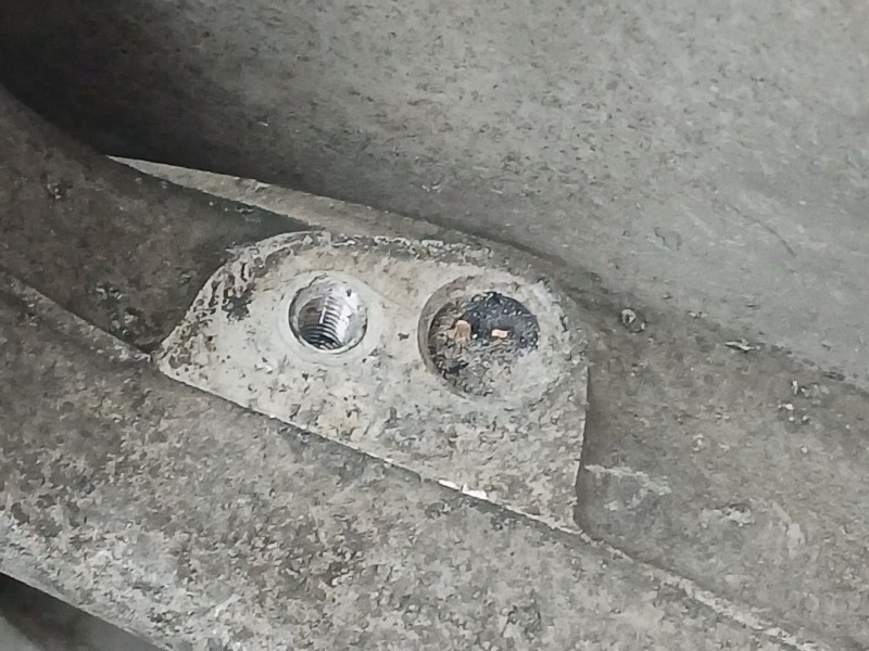 Recambio de mangueta delantera derecha para audi a4 b8 (8k2) 2.0 tdi referencia OEM IAM 4G0407242D  