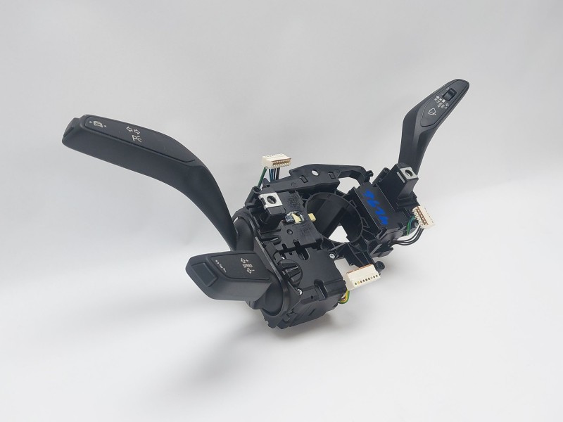 Recambio de mando multifuncion para audi a3 sportback (8ya, 8yf) 35 tdi referencia OEM IAM 82A953521GE  