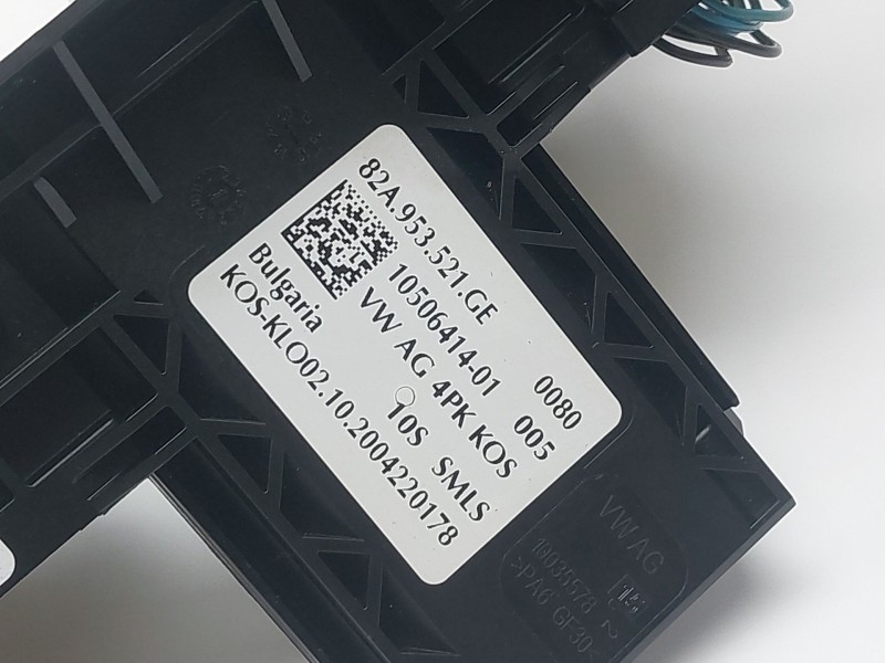 Recambio de mando multifuncion para audi a3 sportback (8ya, 8yf) 35 tdi referencia OEM IAM 82A953521GE  