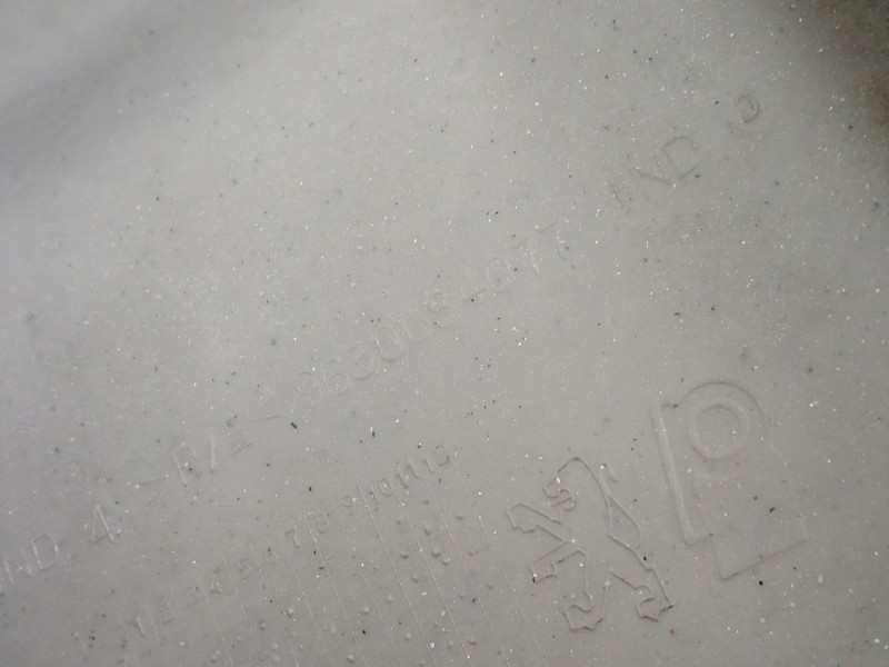 Recambio de paragolpes delantero para peugeot 206 cc (2d) 2.0 s16 referencia OEM IAM 9630684077  