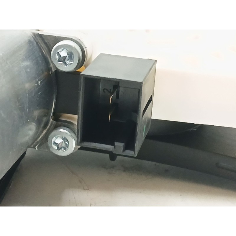 Recambio de elevalunas delantero izquierdo para volkswagen passat b8 variant (3g5, cb5) 2.0 tdi 4motion referencia OEM IAM 3G083