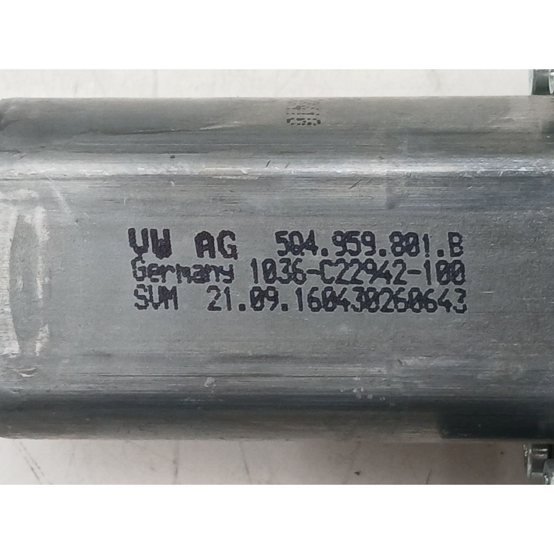 Recambio de elevalunas delantero izquierdo para volkswagen passat b8 variant (3g5, cb5) 2.0 tdi 4motion referencia OEM IAM 3G083