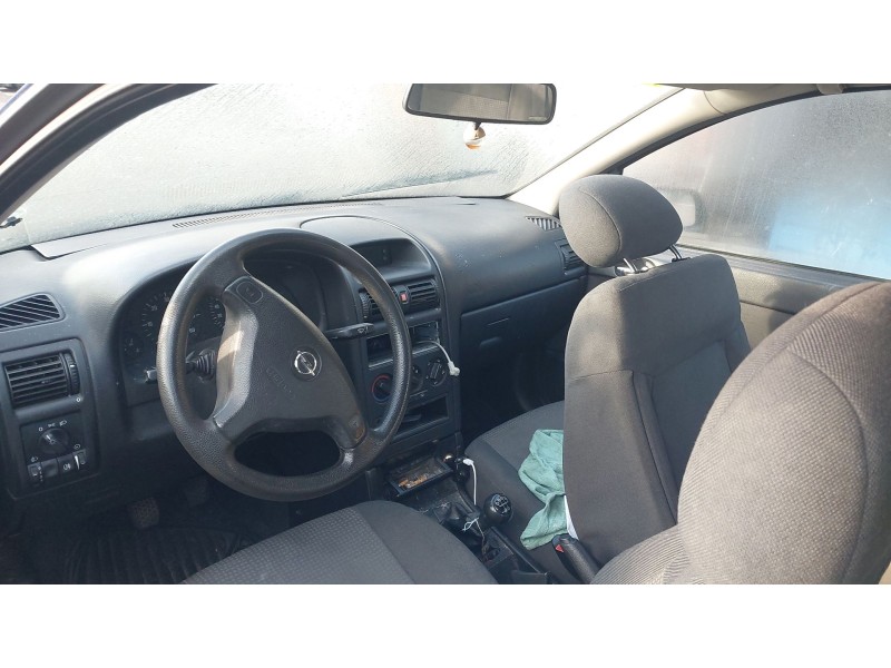 opel astra g hatchback (t98) del año 2004