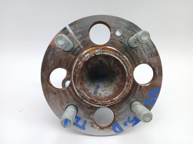 Recambio de buje para hyundai bayon (bc3) 1.2 mpi referencia OEM IAM 52730H8500  