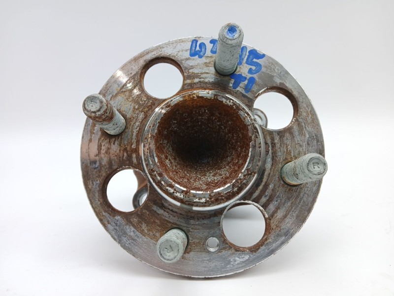 Recambio de buje para hyundai bayon (bc3) 1.2 mpi referencia OEM IAM 52730H8500  