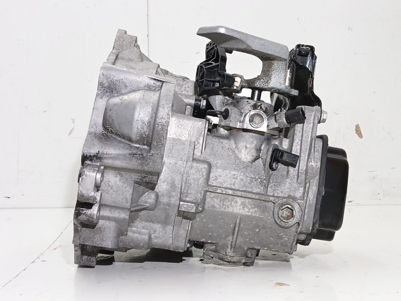 Recambio de caja cambios para audi a1 (8x1, 8xk) 1.6 tdi referencia OEM IAM MZM  