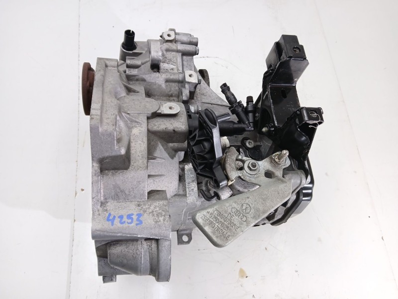 Recambio de caja cambios para audi a1 (8x1, 8xk) 1.6 tdi referencia OEM IAM MZM  