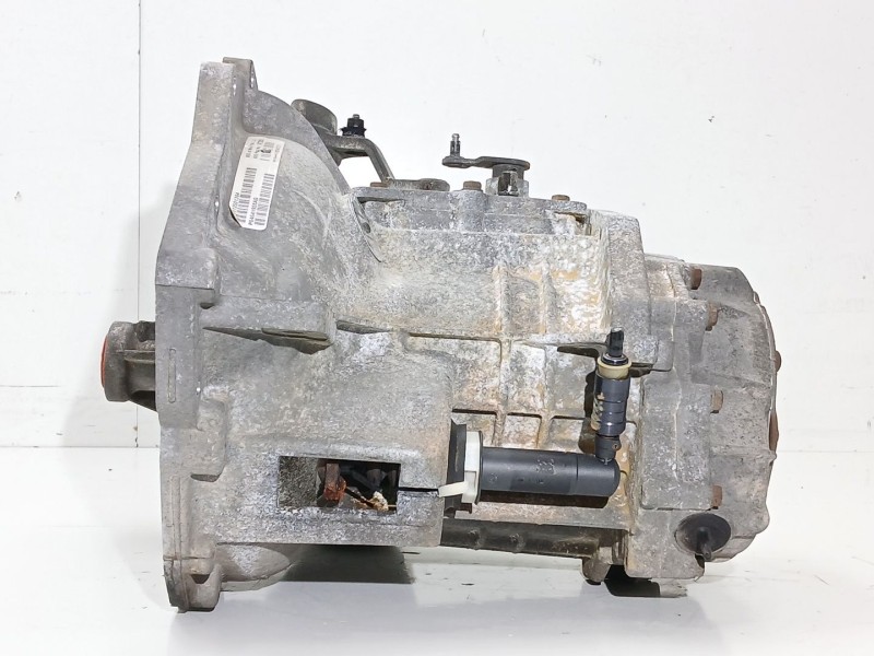 Recambio de caja cambios para chrysler voyager iv (rg, rs) 2.5 crd referencia OEM IAM T850  