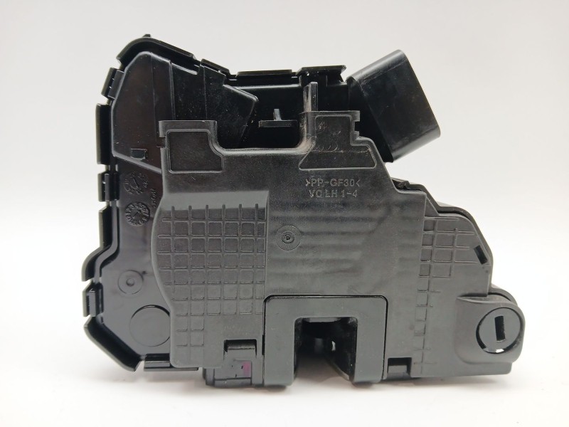 Recambio de cerradura puerta trasera izquierda para hyundai bayon (bc3) 1.2 mpi referencia OEM IAM 81410Q0400  