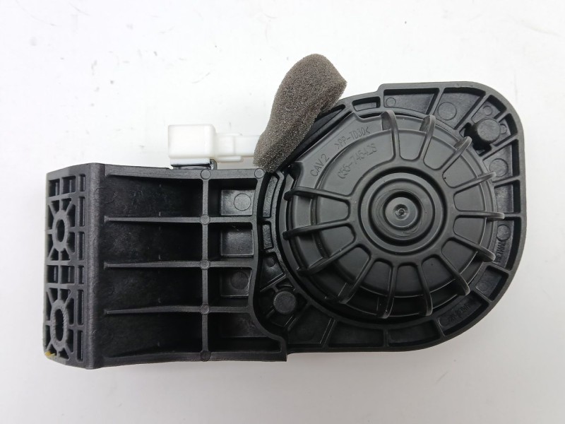 Recambio de altavoz para hyundai bayon (bc3) 1.2 mpi referencia OEM IAM 96355Q0000  