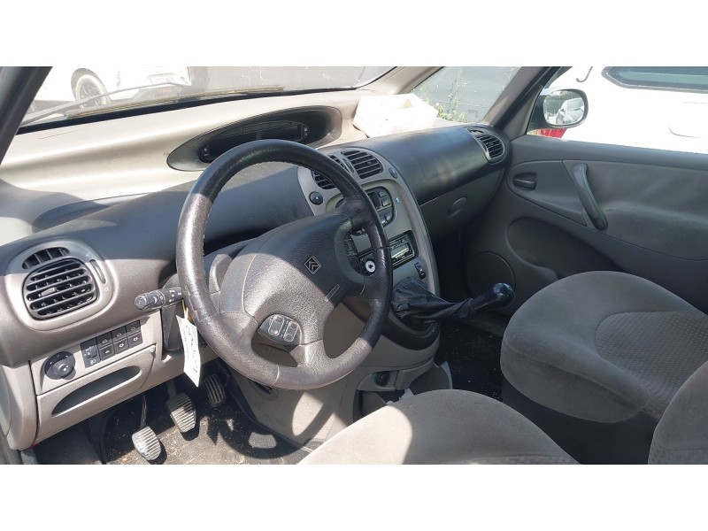 citroën xsara picasso (n68) del año 2002