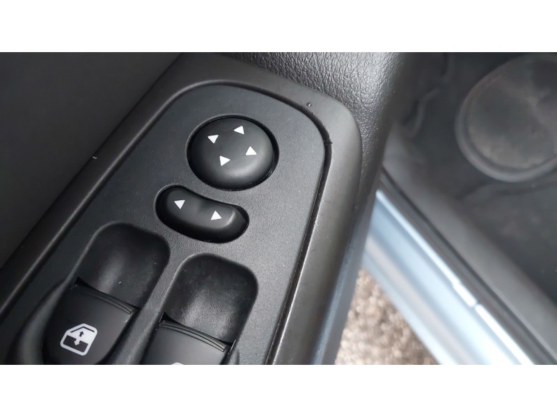 lancia ypsilon (843_) del año 2008