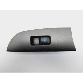 MANDO ELEVALUNAS TRASERO DERECHO 8403053020 