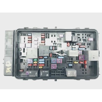 CAJA RELES / FUSIBLES 39116627 