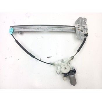 ELEVALUNAS DELANTERO DERECHO 824021W010 DH2621005171 824601W000