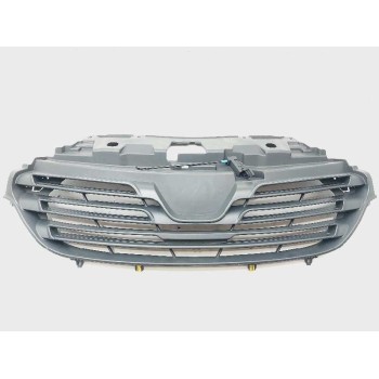 REJILLA DELANTERA 623108673R 