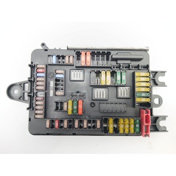 CAJA RELES / FUSIBLES 933788001 