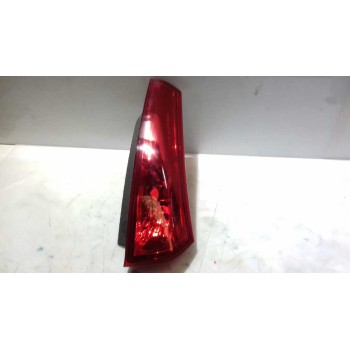 PILOTO TRASERO DERECHO SUPERIOR 