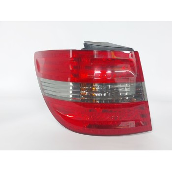 PILOTO TRASERO IZQUIERDO A1698202664 