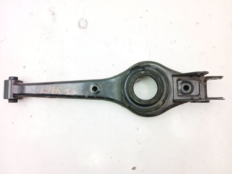 Recambio de brazo suspension inferior trasero izquierdo para ssangyong korando (c300) 1.5 referencia OEM IAM 4581034000  