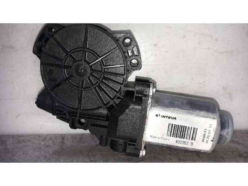Recambio de motor elevalunas trasero izquierdo para kia sportage drive 4x2 referencia OEM IAM 402353B  
