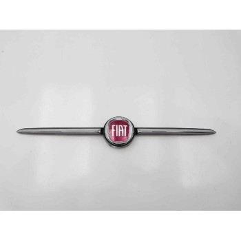 REJILLA DELANTERA 735637413 