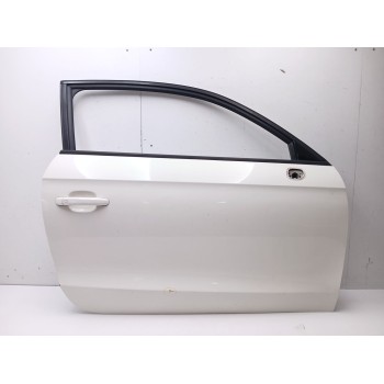 PUERTA DELANTERA DERECHA 