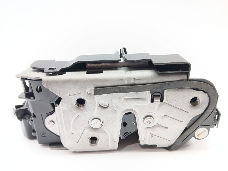 Recambio de cerradura puerta trasera izquierda para cupra leon (kl1, ku1, kug) 1.5 tsi referencia OEM IAM 5TA839015Q  