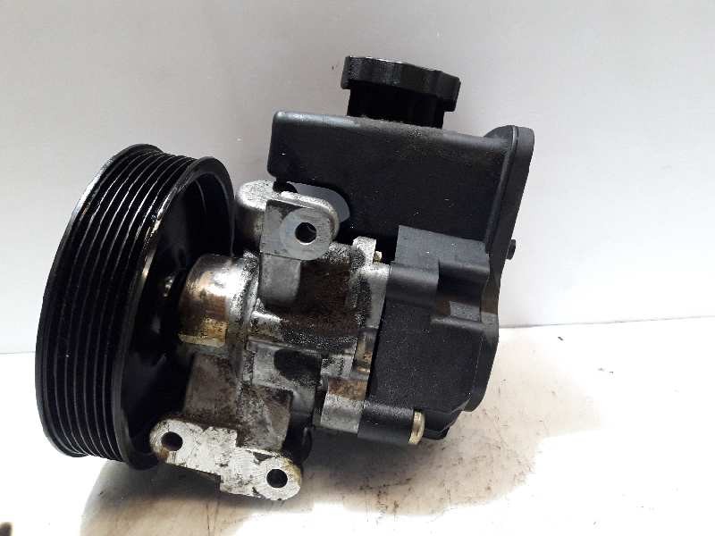 Recambio de bomba direccion para mercedes-benz clase c (w203) berlina 200 compressor (203.042) referencia OEM IAM   