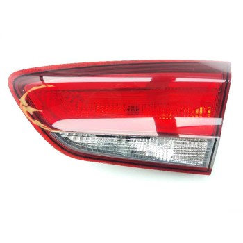 PILOTO TRASERO DERECHO 92404G30 