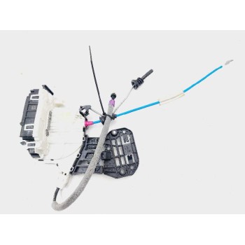 CERRADURA PUERTA TRASERA DERECHA A2047302835 