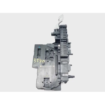 CAJA RELES / FUSIBLES 2049008601 2049013901 2129024301