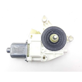 MOTOR ELEVALUNAS DELANTERO IZQUIERDO A2048200142 0130822441 