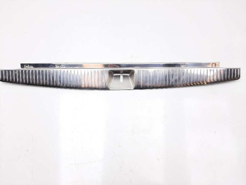 Recambio de molduras traseras para mercedes-benz clase e (w212) familiar 350 cgi blueefficiency (212.257) referencia OEM IAM A21