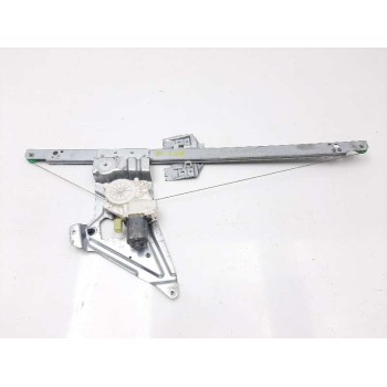 ELEVALUNAS DELANTERO DERECHO A9067200146 A0068205542 