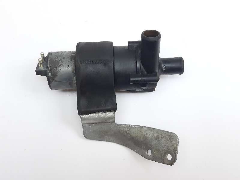 Recambio de bomba agua para mercedes-benz clase clk (w208) cabrio 200 compressor (208.444) referencia OEM IAM 2028350064  