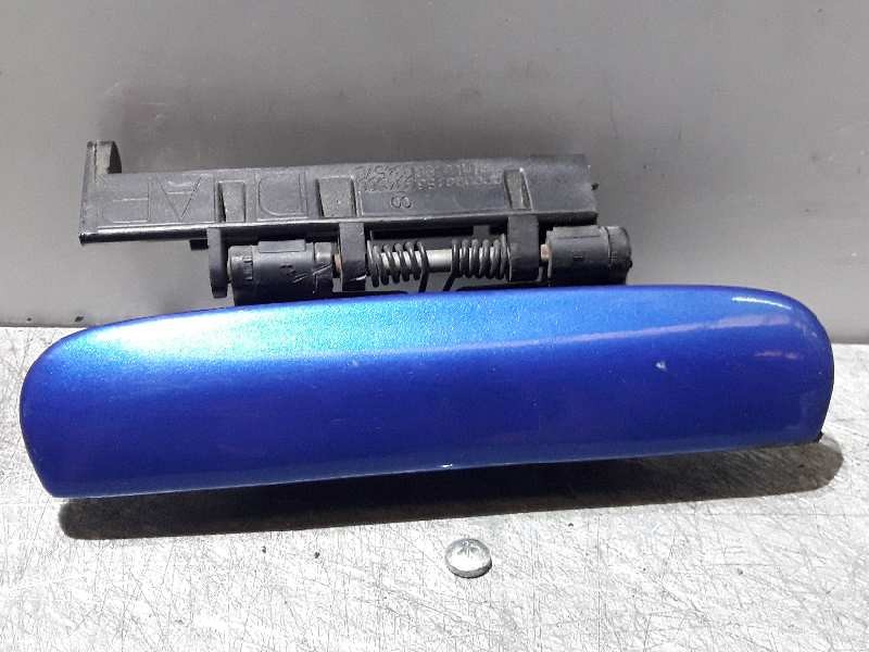 Recambio de maneta exterior trasera derecha para citroën xsara berlina 1.4i sx referencia OEM IAM 96334566 AZUL 